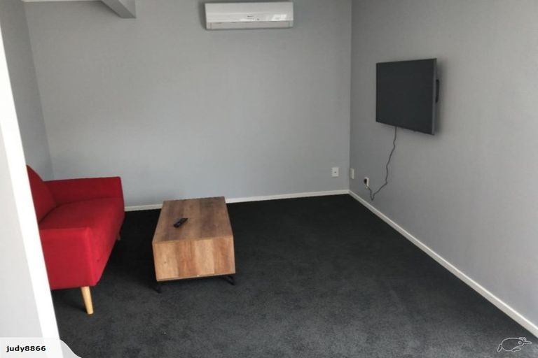 Photo of property in 2 Bell Street, Tawa, Wellington, 5028