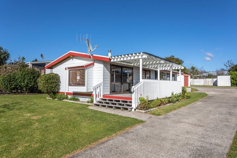 Photo of property in 11 Kauri Place, Tairua, 3508