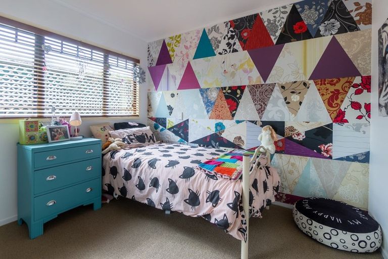 Photo of property in 15 Springbok Avenue, Whitianga, 3510