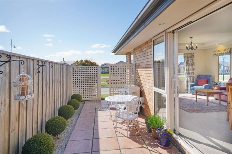 Photo of property in 9 Tutaipatu Avenue, Pegasus, 7612