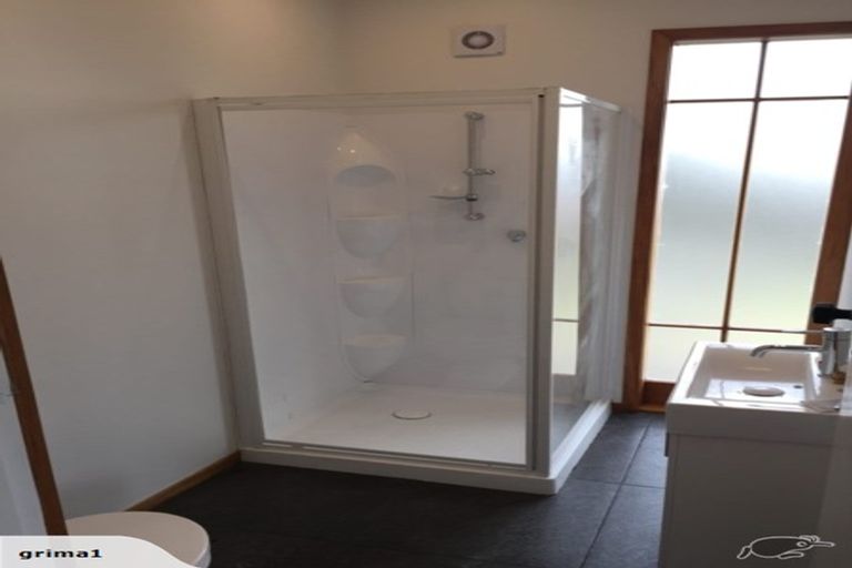 Photo of property in 4149 Great North Road, Glen Eden, Auckland, 0602