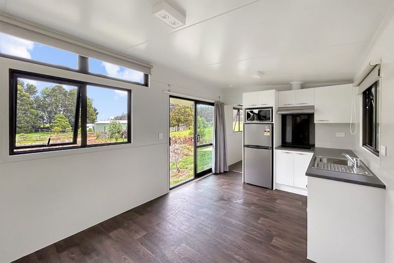 Photo of property in 11a Maury Place, Foxton, 4814