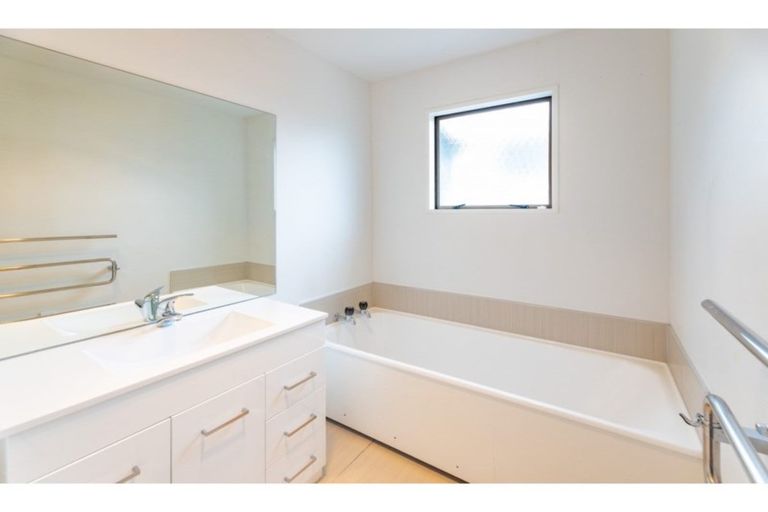 Photo of property in 156 Rocking Horse Road, Southshore, Christchurch, 8062