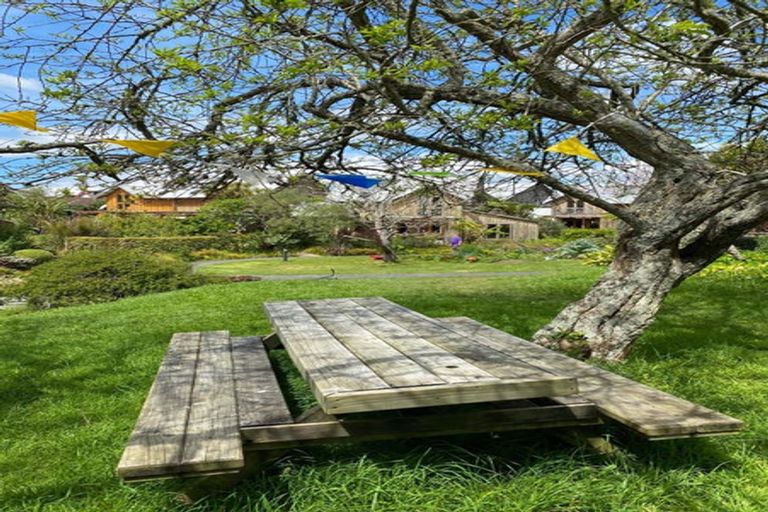 Photo of property in 10/457 Swanson Road, Ranui, Auckland, 0612