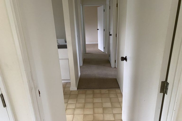 Photo of property in 98 Resolution Road, Welcome Bay, Tauranga, 3112