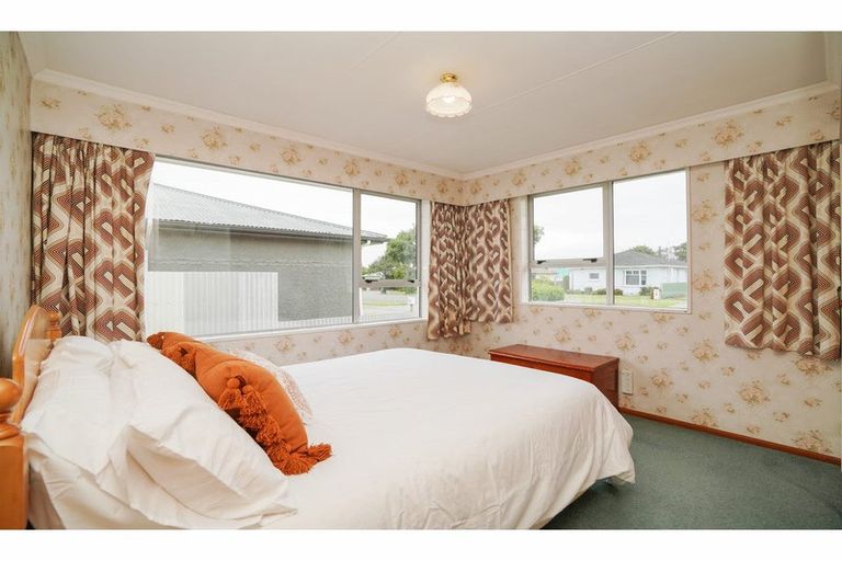 Photo of property in 17 Conyers Street, Georgetown, Invercargill, 9812