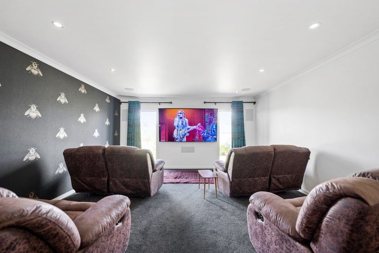 Photo of property in 216 Riverhead Road, Kumeu, 0892