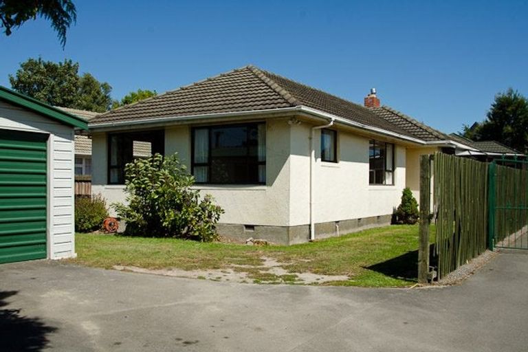 Photo of property in 1/125 Maidstone Road, Ilam, Christchurch, 8041