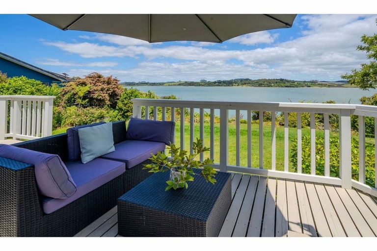 Photo of property in 54 Rangitane Loop Road, Kerikeri, 0294