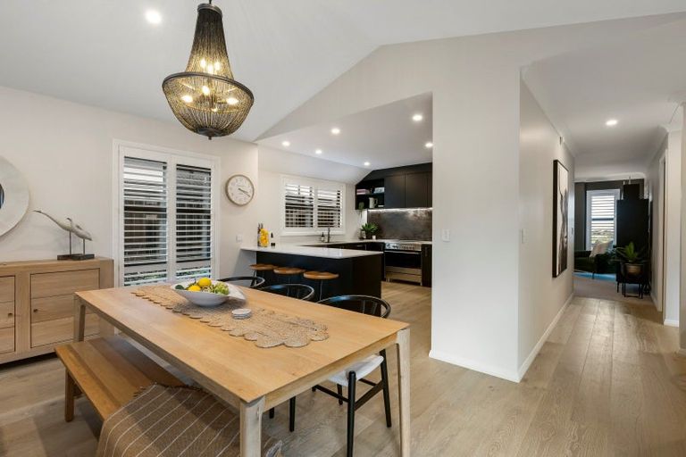 Photo of property in 5 Brendan Close, Omokoroa, 3114