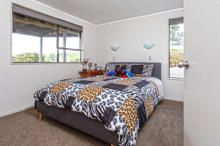 Photo of property in 9a Puriri Place, Whitianga, 3510