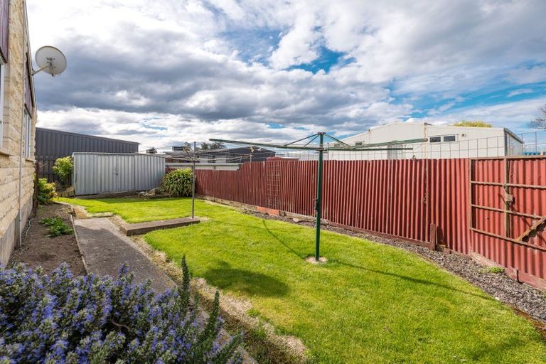 Photo of property in 10 Bond Street, Waimate, 7924