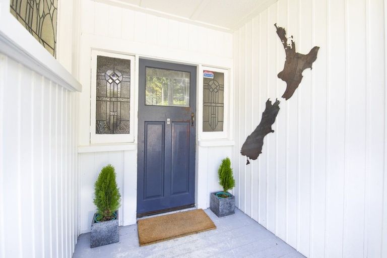 Photo of property in 55 Shakespeare Road, Bluff Hill, Napier, 4110