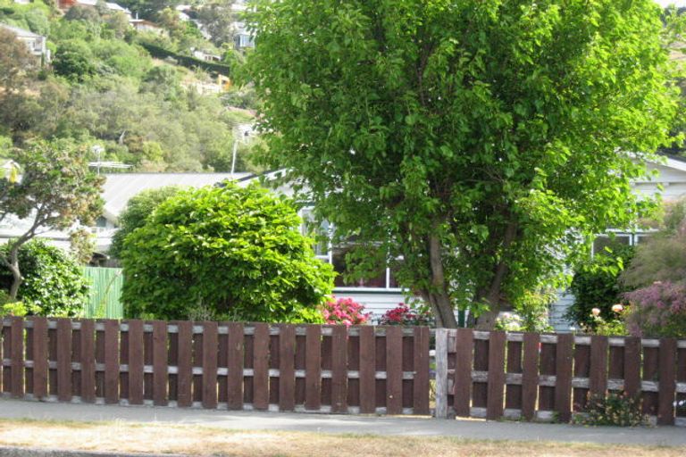 Photo of property in 48 Taupata Street, Redcliffs, Christchurch, 8081