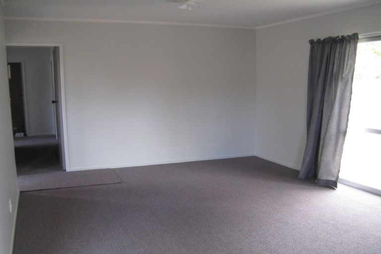 Photo of property in 16a Matthew Place, Kawaha Point, Rotorua, 3010