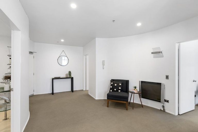 Photo of property in The Quay, 7/332b2 Lambton Quay, Wellington Central, Wellington, 6011
