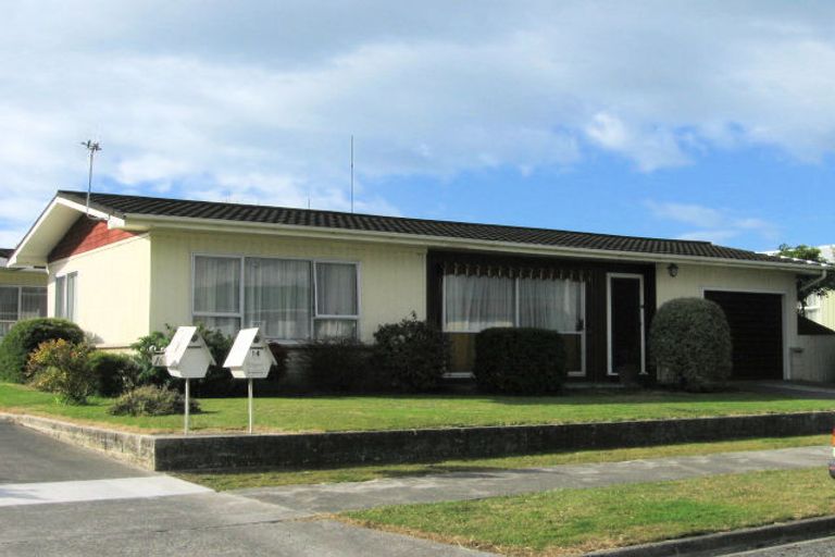 Photo of property in 12-16 Skerrett Crescent, Tamatea, Napier, 4112