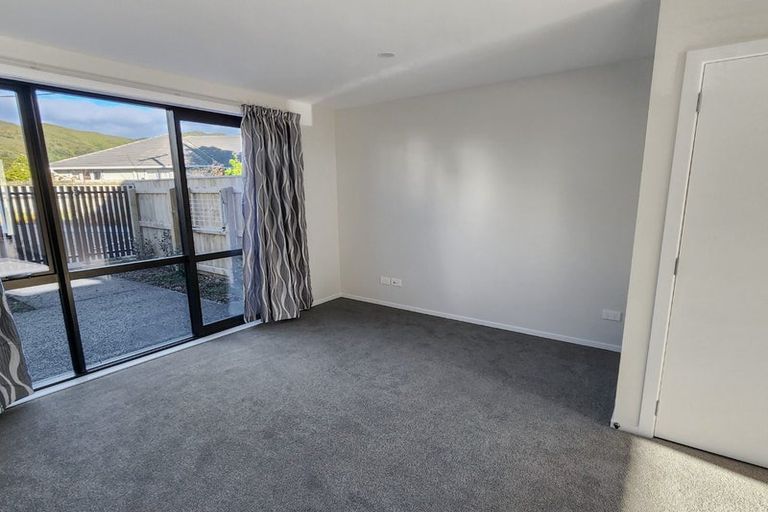 Photo of property in 2/130 Cambridge Terrace, Fairfield, Lower Hutt, 5011