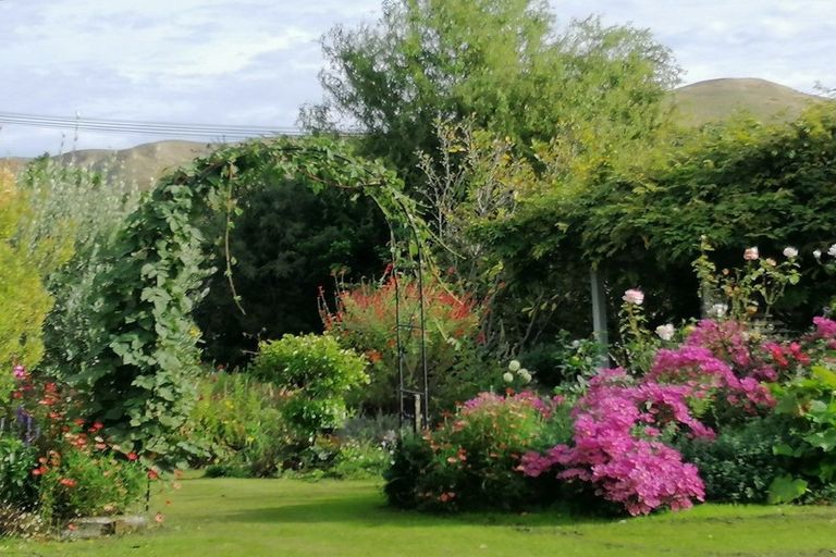 Photo of property in 30 Dundas Street, Porangahau, 4293