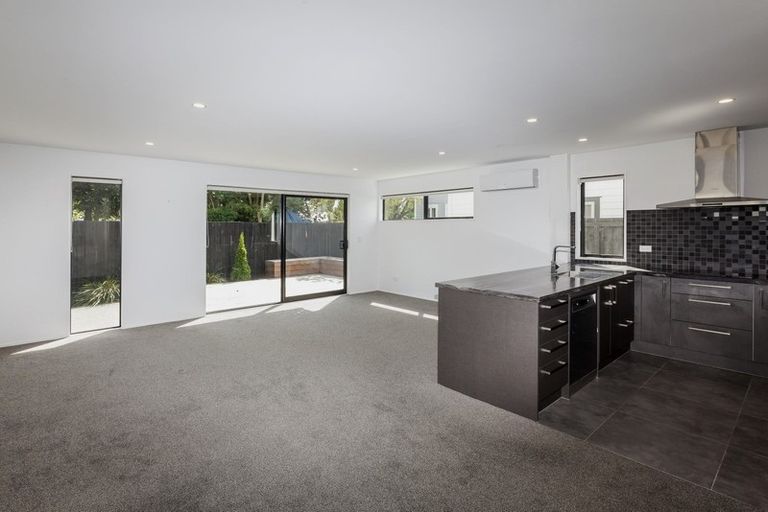 Photo of property in 5/237 Armagh Street, Christchurch Central, Christchurch, 8011