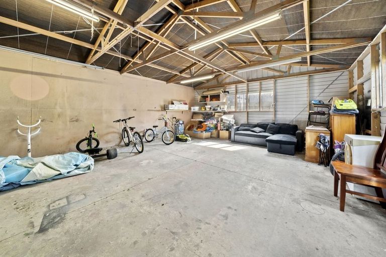 Photo of property in 14 Tirangi Road, Moera, Lower Hutt, 5010