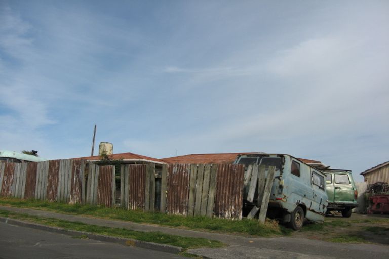 Photo of property in 4 Poaka Place, Castlecliff, Whanganui, 4501