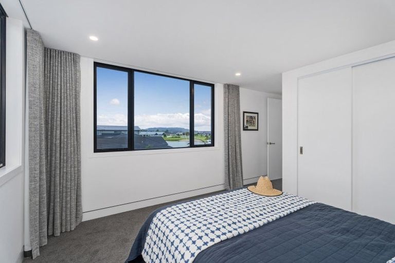 Photo of property in 33 Awatea Drive, Whitianga, 3510