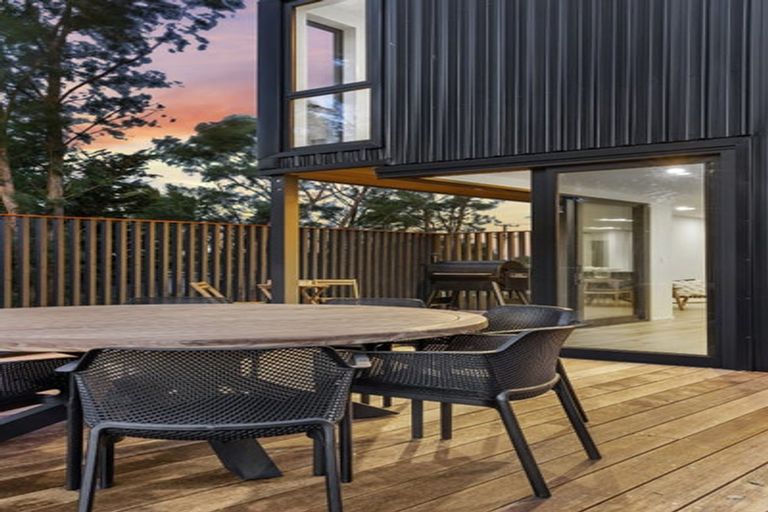 Photo of property in 53 Kings Avenue, Waikuku Beach, 7402