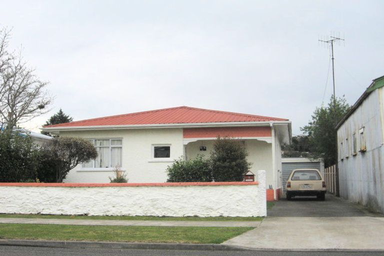 Photo of property in 2 Winifred Street, Napier South, Napier, 4110