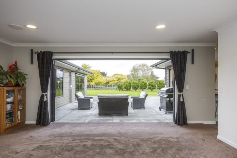 Photo of property in 18 Melford Lane, Bunnythorpe, Palmerston North, 4470