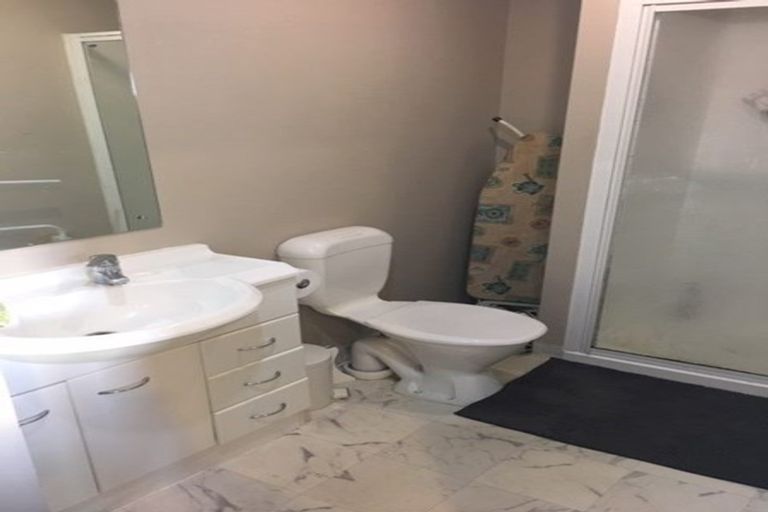 Photo of property in Terrace Heights Apartments, 13a/163 The Terrace, Wellington Central, Wellington, 6011