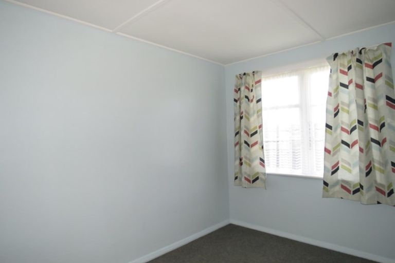 Photo of property in 10-12 Riley Place, Westport, 7825