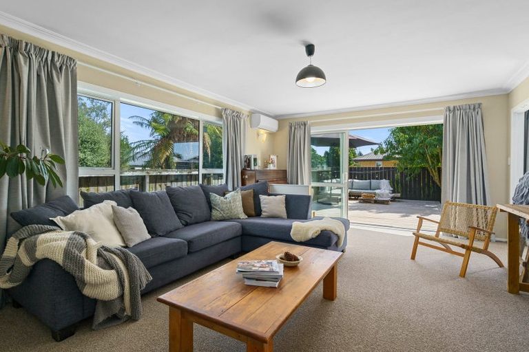 Photo of property in 160 Williams Street, Cambridge, 3434