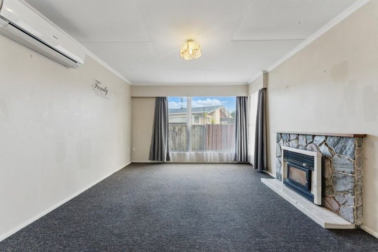Photo of property in 25 Karamea Crescent, Kelvin Grove, Palmerston North, 4414