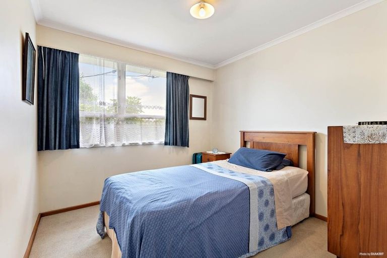 Photo of property in 28 Parry Road, Mount Wellington, Auckland, 1062