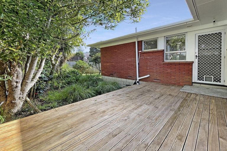 Photo of property in 27 Pooley Street, Pakuranga Heights, Auckland, 2010