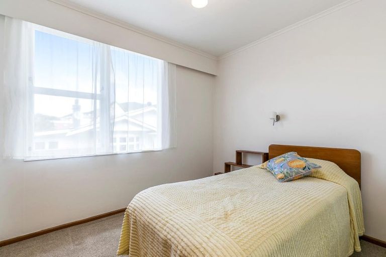 Photo of property in 229 Karori Road, Karori, Wellington, 6012