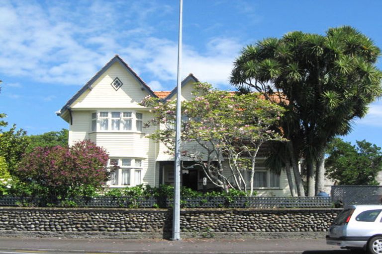 Photo of property in 40 Hobson Street, New Plymouth, 4312
