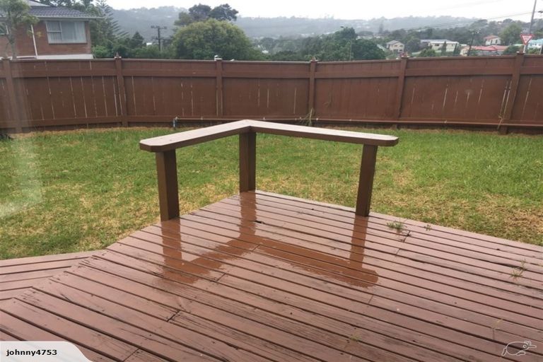 Photo of property in 1/4 Pemberton Avenue, Bayview, Auckland, 0629