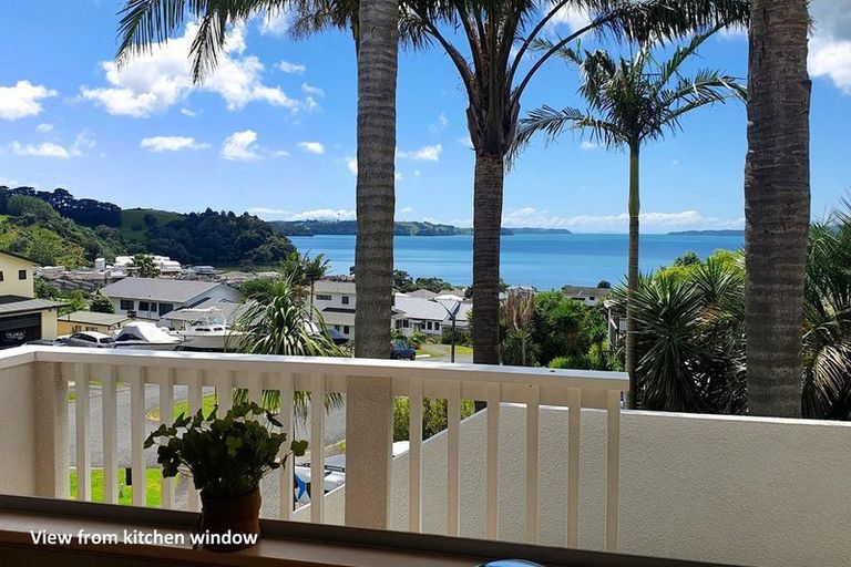 Photo of property in 20 Merehai Place, Snells Beach, 0920