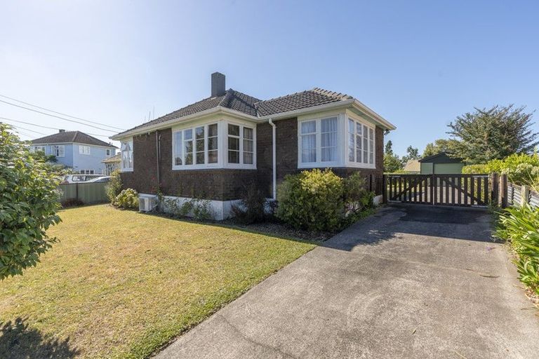 Photo of property in 4 Denz Street, Maeroa, Hamilton, 3200