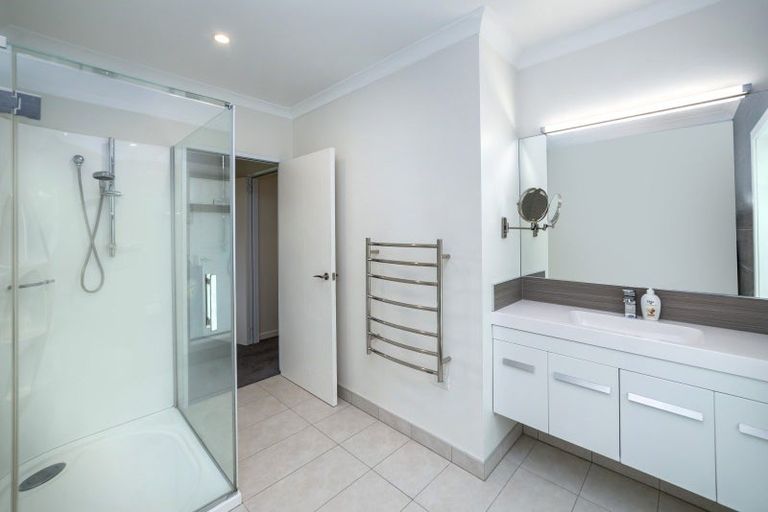 Photo of property in 2/53 Jellicoe Street, Greytown, 5712