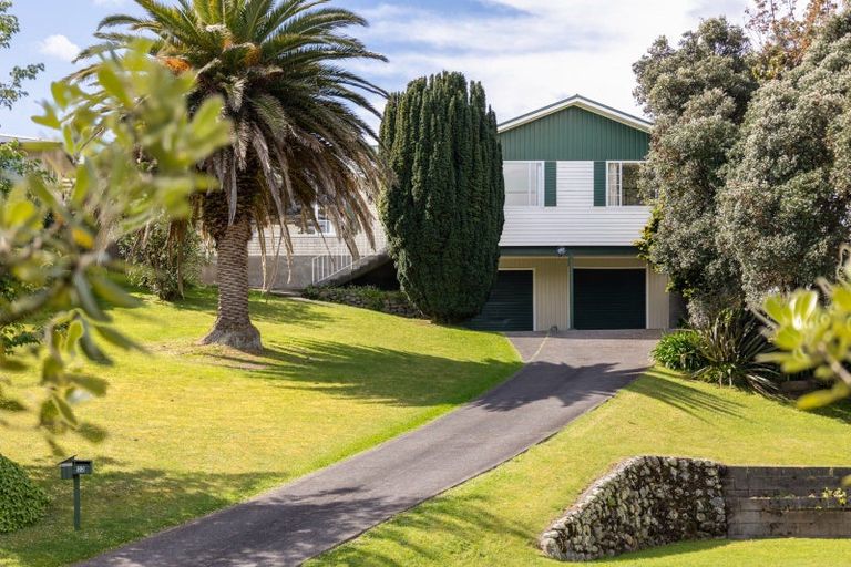 Photo of property in 32 Tui Road, Raumati Beach, Paraparaumu, 5032