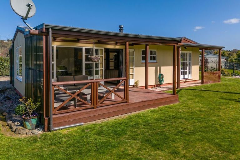 Photo of property in 69 Whitby Road, Wakefield, 7025