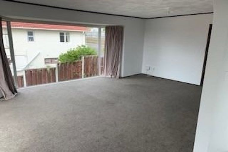 Photo of property in 2/139a Mokoia Road, Birkenhead, Auckland, 0626