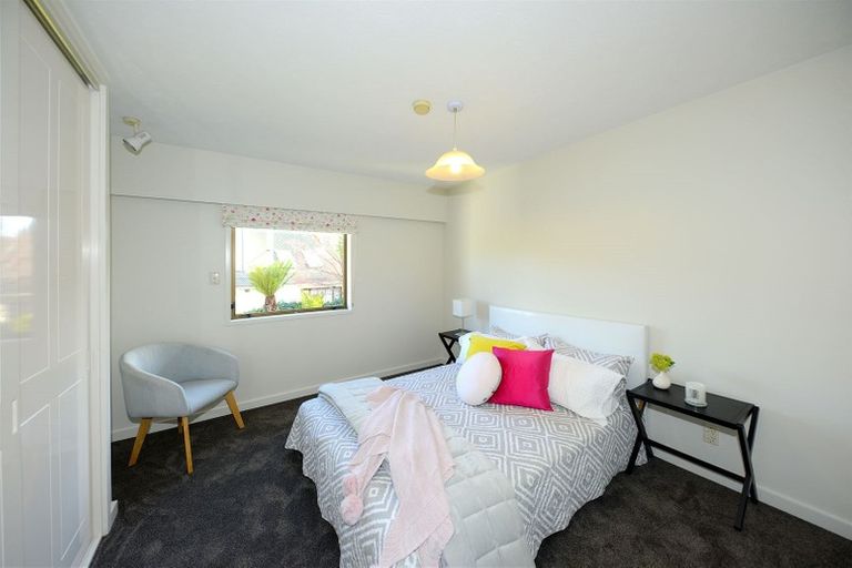 Photo of property in 14 Strathean Avenue, Avonhead, Christchurch, 8042