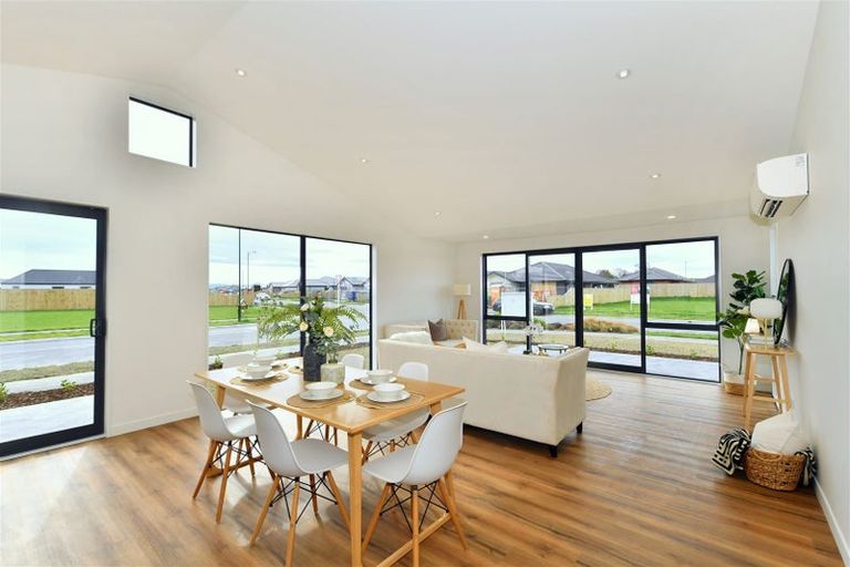 Photo of property in 24 Cork Street, Martinborough, 5711