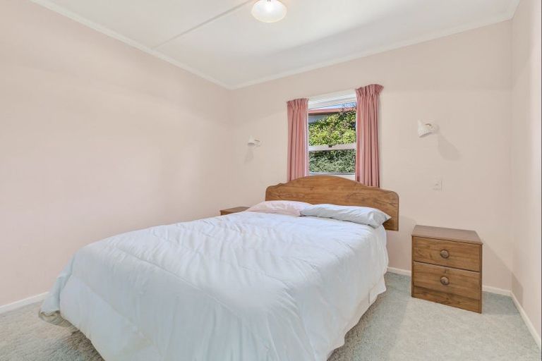 Photo of property in 121 Tenby Street, Wanaka, 9305