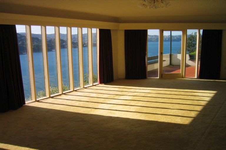 Photo of property in 9 Rangitane Street, Maupuia, Wellington, 6022