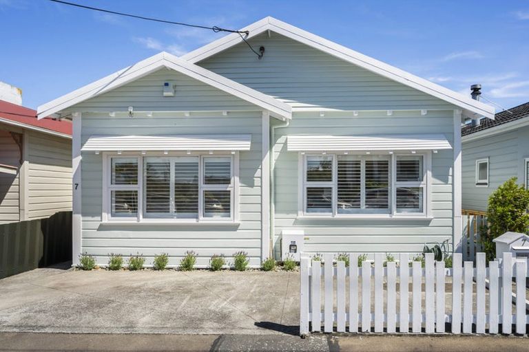 Photo of property in 7 Cruickshank Street, Kilbirnie, Wellington, 6022